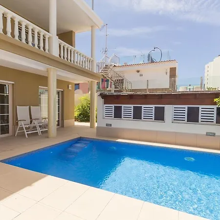 Βίλα In Las Americas